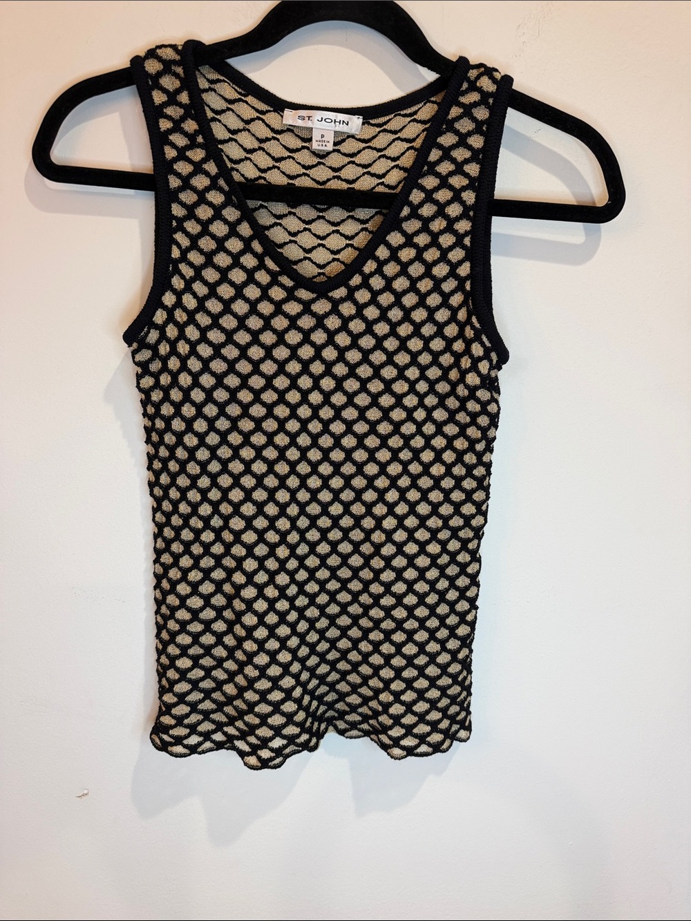St. John Black & Gold Textured Knit V-Neck Tank - Luxury Label